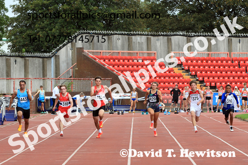 100 metres, Gateshead Tartan Games.  Photo: David T. Hewitson/Sports for All Pics